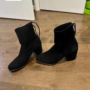 Stuart Weitzman the shorty suede booties